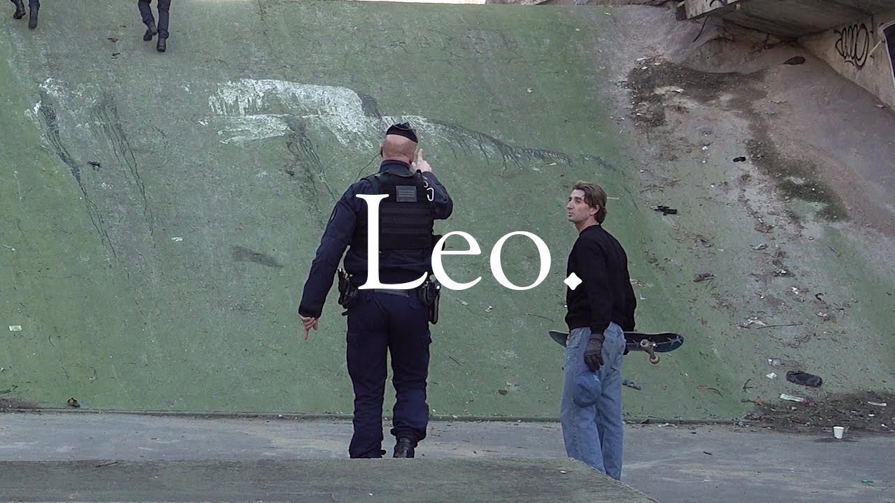 Hélas - Leo cover